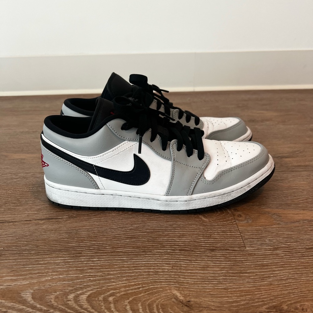 Air Jordan 1 Low Light Smoke Grey